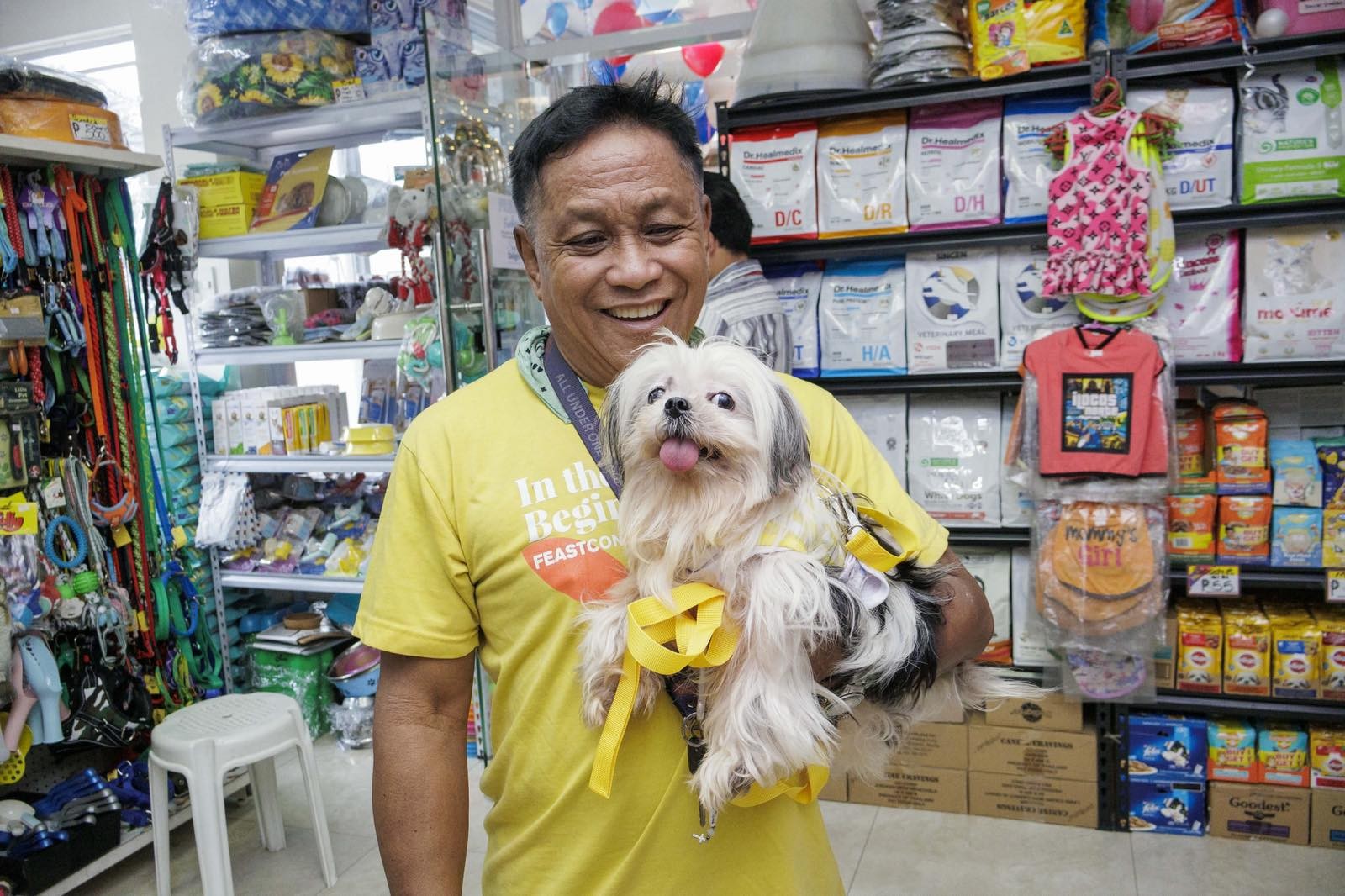 Pet Treats and Accessories Aisle
