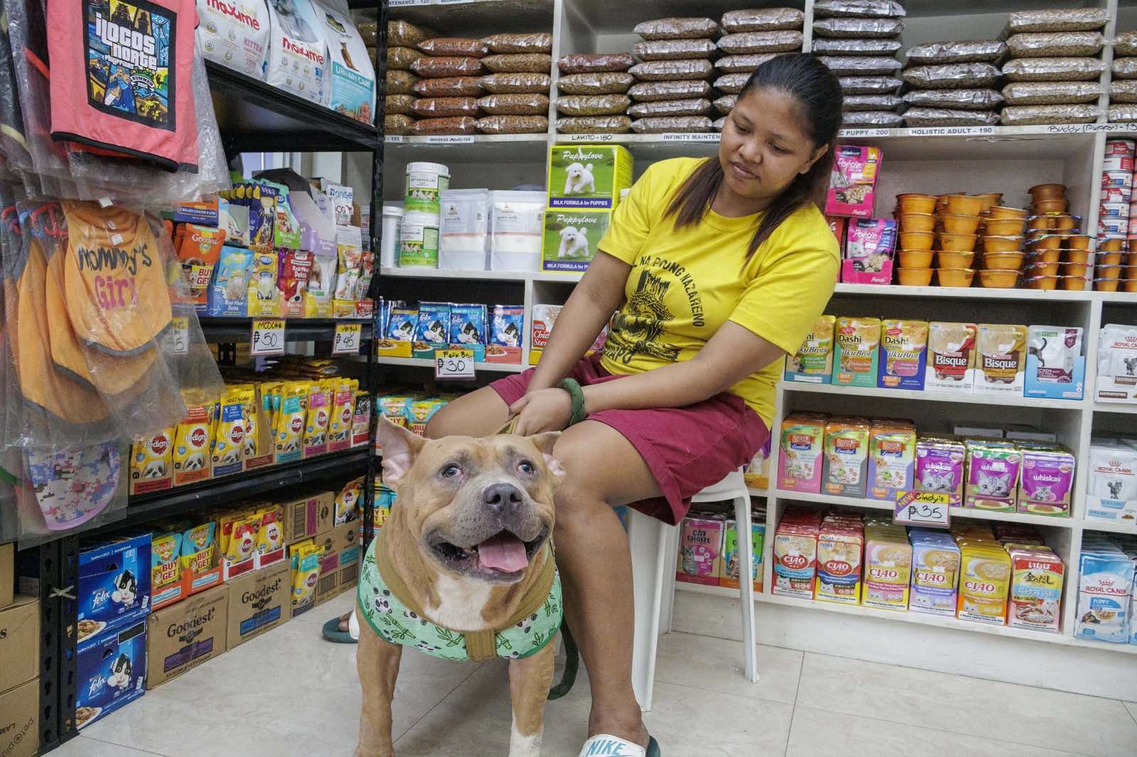 Dedicated Full Pet Shop Section